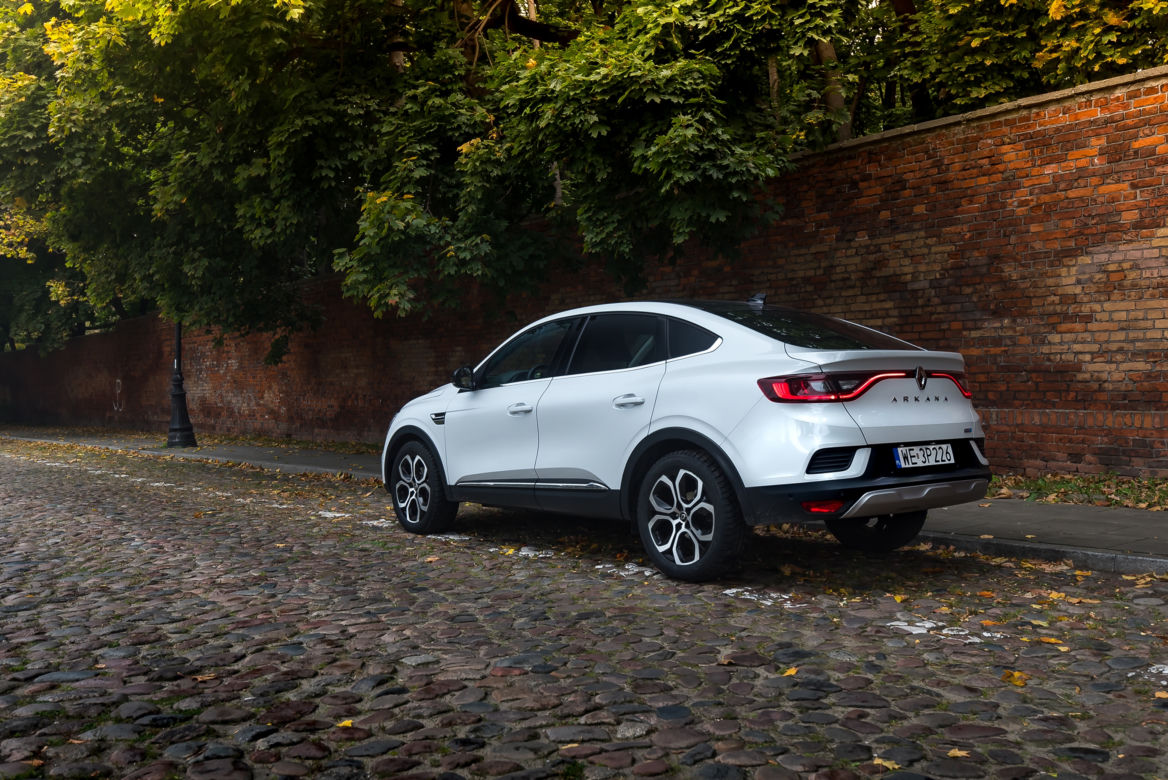Renault Arkana E-TECH Hybrid 145 KM Intens