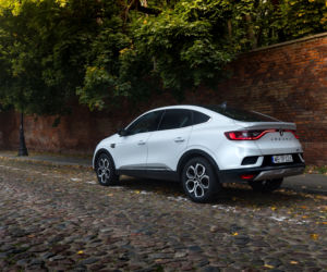 Renault Arkana E-TECH Hybrid 145 KM Intens