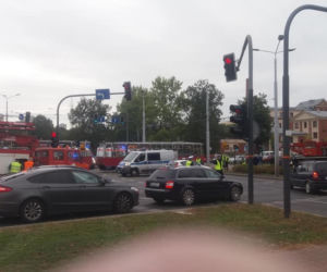 UWAGA! Wykolejenie tramwaju na rondzie Fordońskim w Bydgoszczy! [ZDJĘCIA]