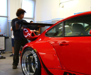 Akira Nakai San buduje Porsche 911 RWB