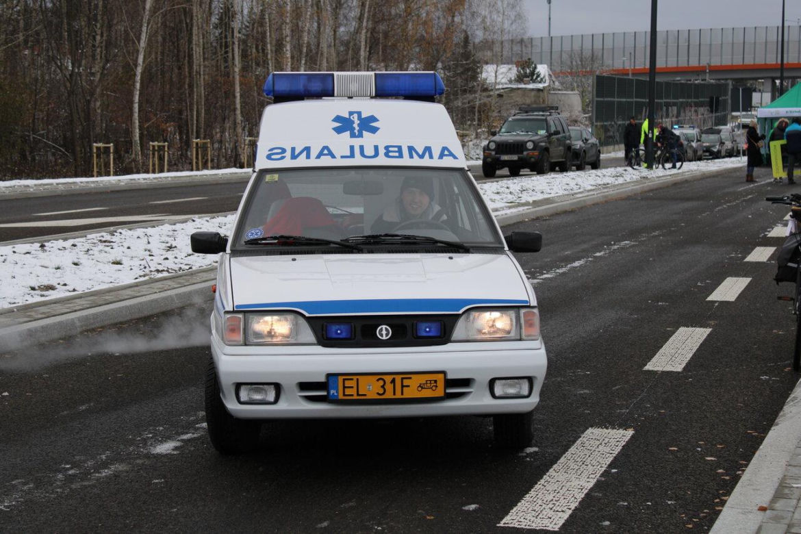 Przejechali nowym odcinkiem Trasy Górna