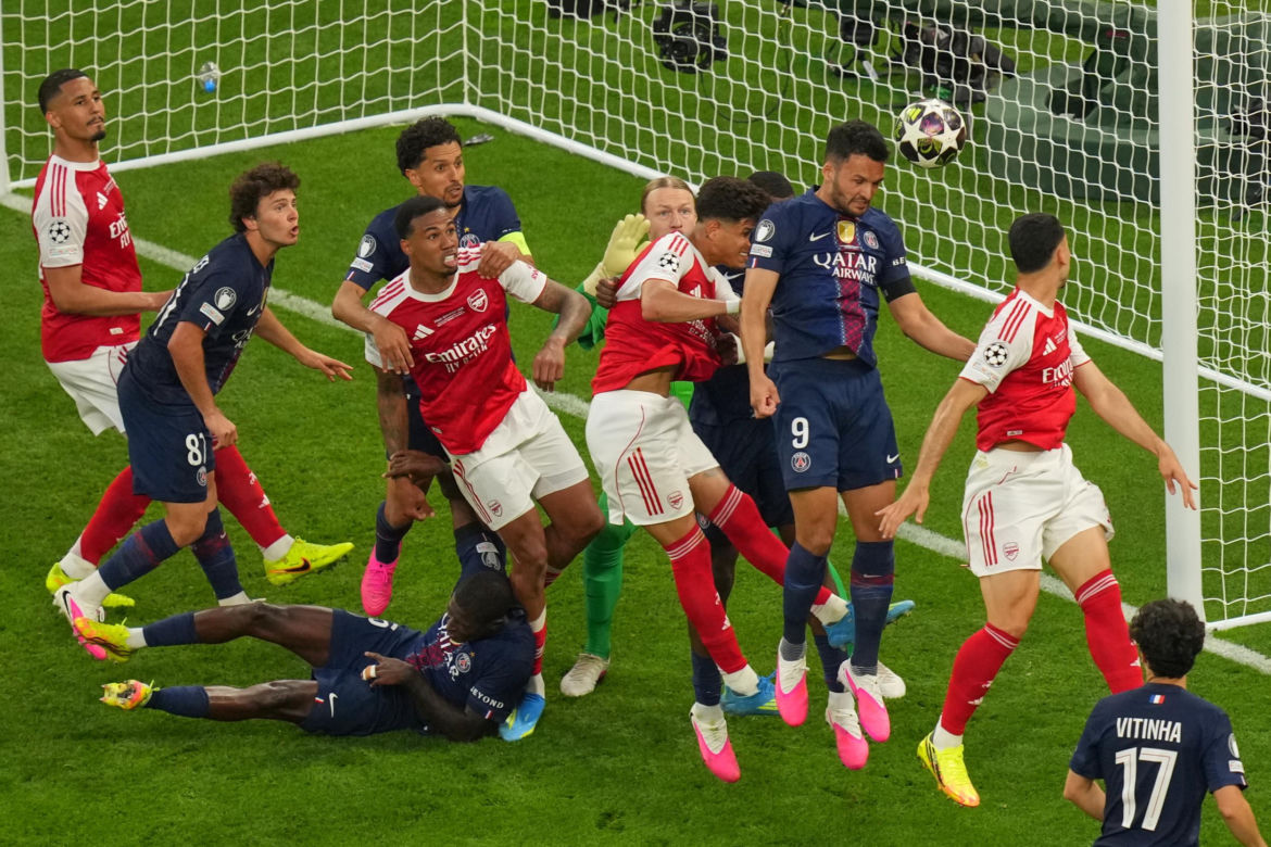 Liga mistrzów. Mecz PSG - Arsenal