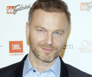 Krystian Wieczorek rzuca pracę w serialu TVP! Zagra zupełnie innego bohatera. Nie będzie już jak Budzyński z M jak miłość
