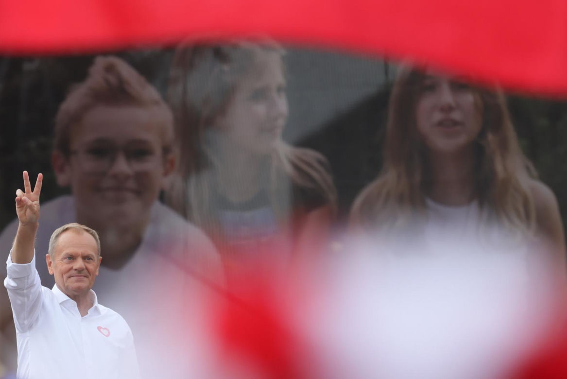 Ruszył Marsz Miliona Serc! Ogromne tłumy Polaków na ulicach Warszawy [ZDJĘCIA]