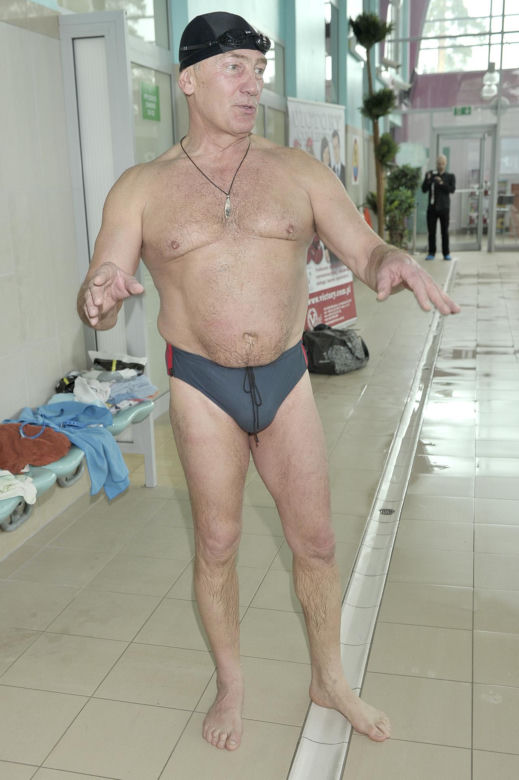 Karol Strasburger ćwiczy