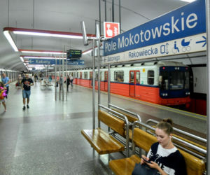  Stacja metra Pole Mokotowskie zmieni nazwę? SGH walczy i publikuje petycje