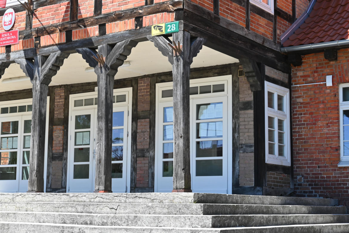 Zwierzno szkoła