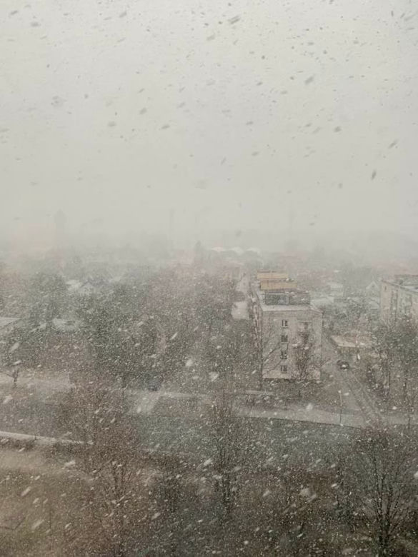 Atak zimy w Polsce! Śnieg zasypał drogi i chodniki. Co będzie dalej?!