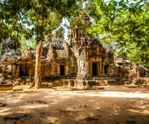 10 Angkor Wat (Kambodża)