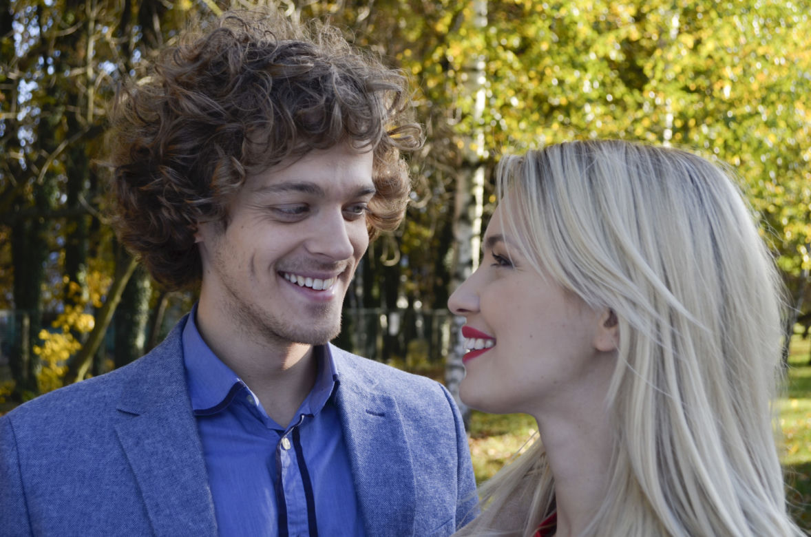 Pierwsza miłość odcinek 2394 Aśka (Paulina Gałązka) Tymoteusz (Piotr Gawron-Jedlikowski)