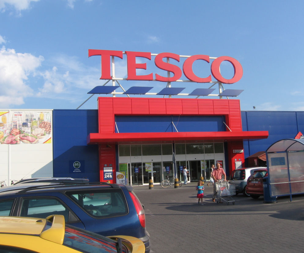Tesco zamknie w Polsce kolejnych 7 sklepów