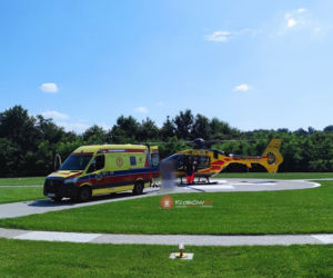 Wypadek na dk 79, zablokowana droga, są ranni