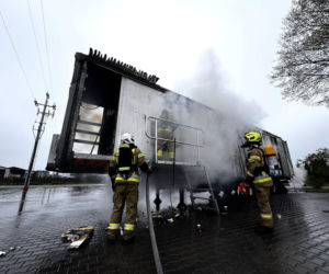 Gigantyczny pożar w Wielkopolsce! Płonie magazyn energii, ewakuowano 65 osób