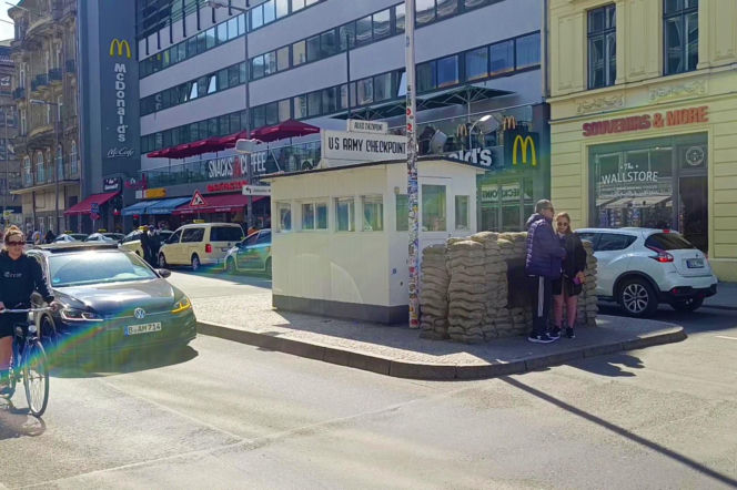 Instalacja „Friede sei mit Dir” w Berlinie