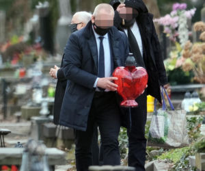 Tak Jarosław Kaczyński świętował niedzielę palmową w pandemii. Zaskakujące, ile wiązanek miał w rękach