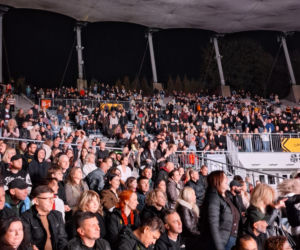 PGS Rock Festival na Kadzielni. Tłumy fanów śpiewały z LemON-em i Ewą Farną