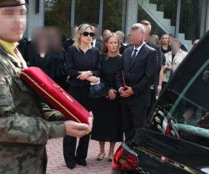 Tak pożegnały Jana Frycza córka i wnuczka. Trudno się nie rozpłakać