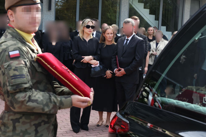 Tak pożegnały Jana Frycza córka i wnuczka. Trudno się nie rozpłakać