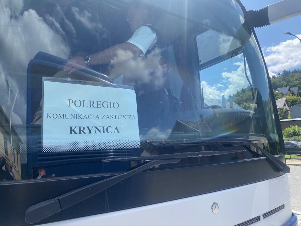 Trwa naprawa torów po wykolejeniu się pociągu