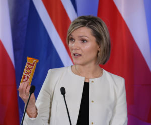 Tusk wyciągnął z marynarki prezent dla premier Islandii. Mój ojciec je uwielbia