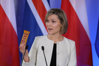 Tusk wyciągnął z marynarki prezent dla premier Islandii. Mój ojciec je uwielbia