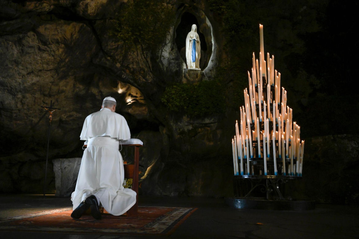 Papież Leon XIV w szpitalu z guzem płuca! Podano ważną datę