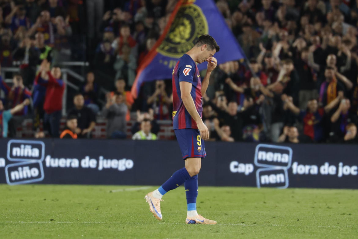 Robert Lewandowski po pożegnalnym meczu na stadionie Barcelony
