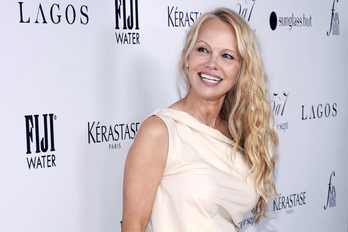Gwiazda "Słonecznego patrolu" pokazała jak naprawdę wygląda. Takiej Pameli Anderson nie znacie