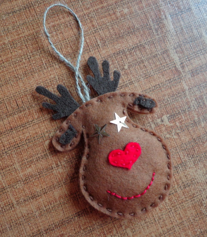 Filcowy renifer Rudolf na choinkę