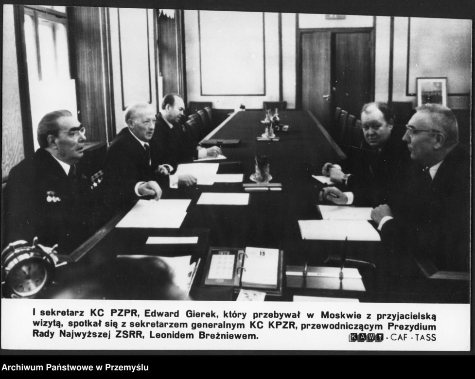 Moskwa. Spotkanie I sekretarza KC PZPR Edwarda Gierka z Leonidem Breżniewem - sekretarzem generalnym KC PZPR i przewodniczącym Prezydium Rady Najwyższej ZSRR; autor: CAF - TASS
