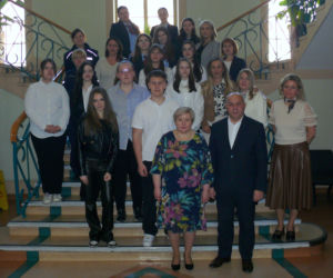 W Siedlcach odbyła się debata uczniów szkół podstawowych pt. „Czy pokolenia potrafią jeszcze ze sobą rozmawiać?”