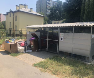 Zostawili nas z górą śmieci