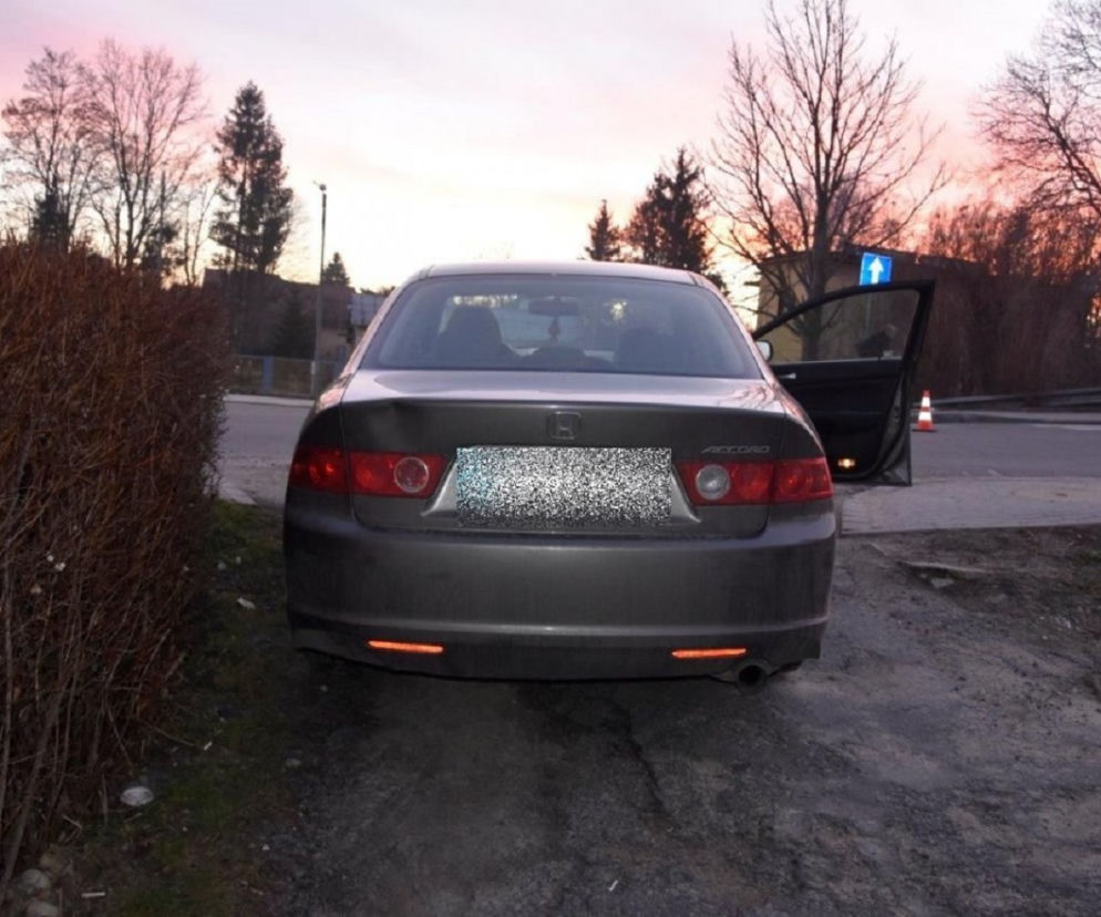 Tuchów. 20-latek potrącił seniorkę na przejściu dla pieszych. Kobieta nie żyje