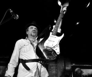 Dalszy ciąg ciekawej zimy w Hard Rock Pub Pameli. Gutek, Sidney Polak i inni...