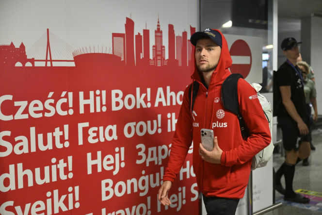 Złoci siatkarze po perypetiach wrócili do Polski