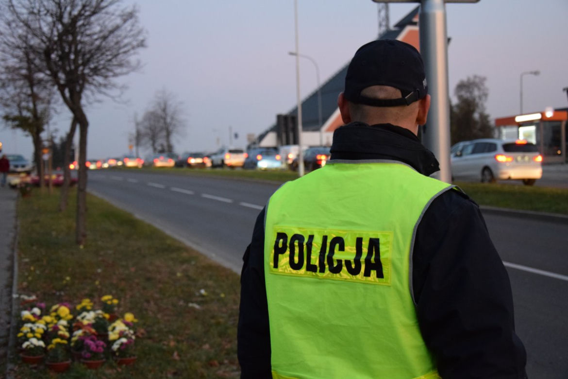 Mandaty za prędkość 2023: taryfikator. Rozpiska z nowymi punktami i wysokością kar za wykroczenia