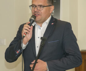 Ci posłowie koalicji głosowali przeciwko Kaczyńskiemu. Jaka będzie kara