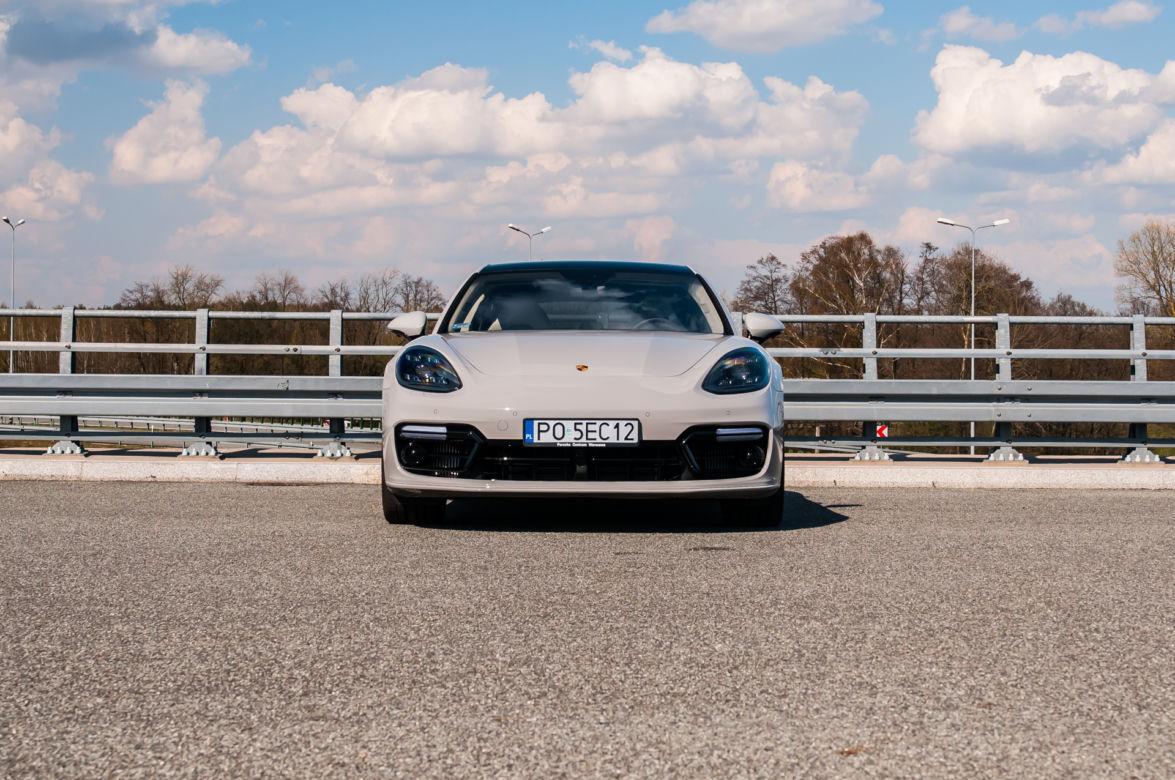 Porsche Panamera Turbo Sport Turismo 4.0 V8 550 KM