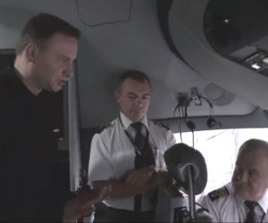 Prezydent Duda w kabinie pilotów