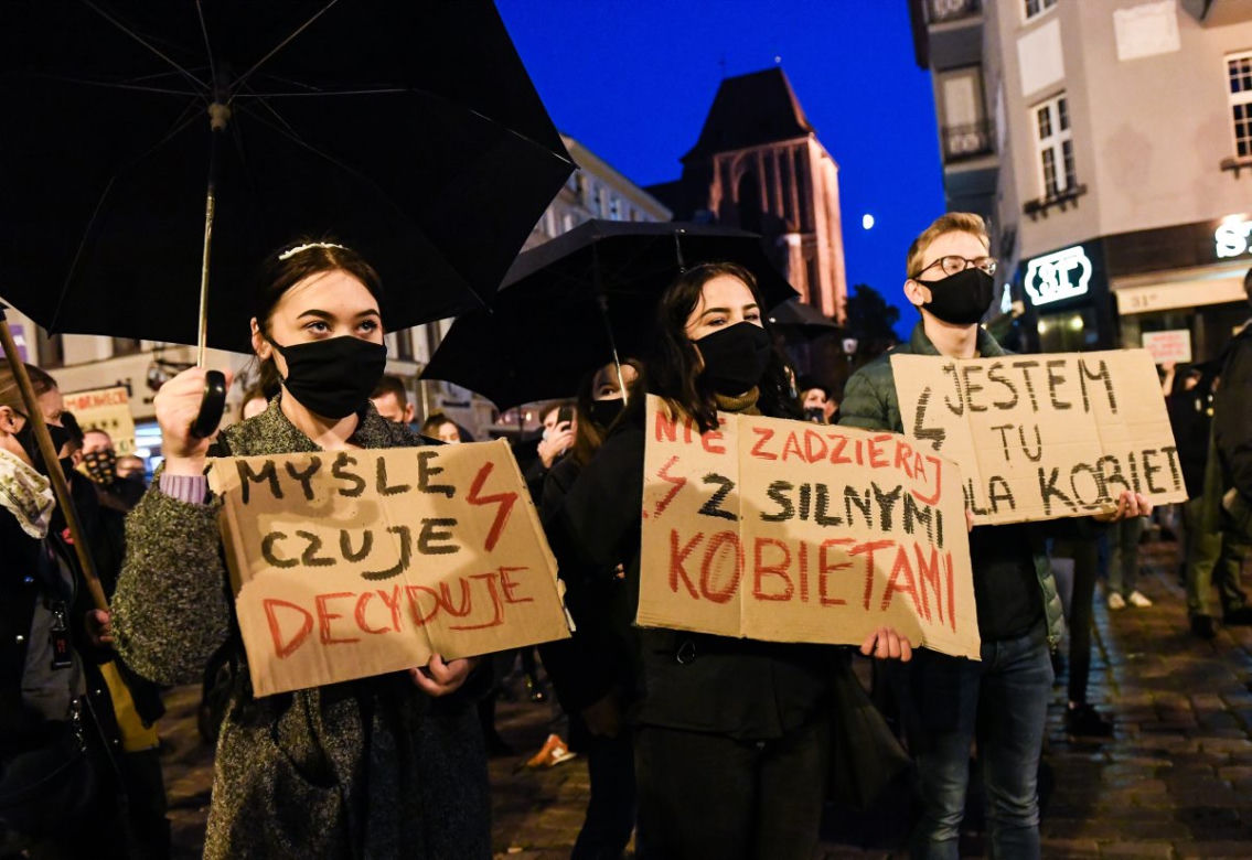 Wojna o kościół na pl.Trzech Krzyży 