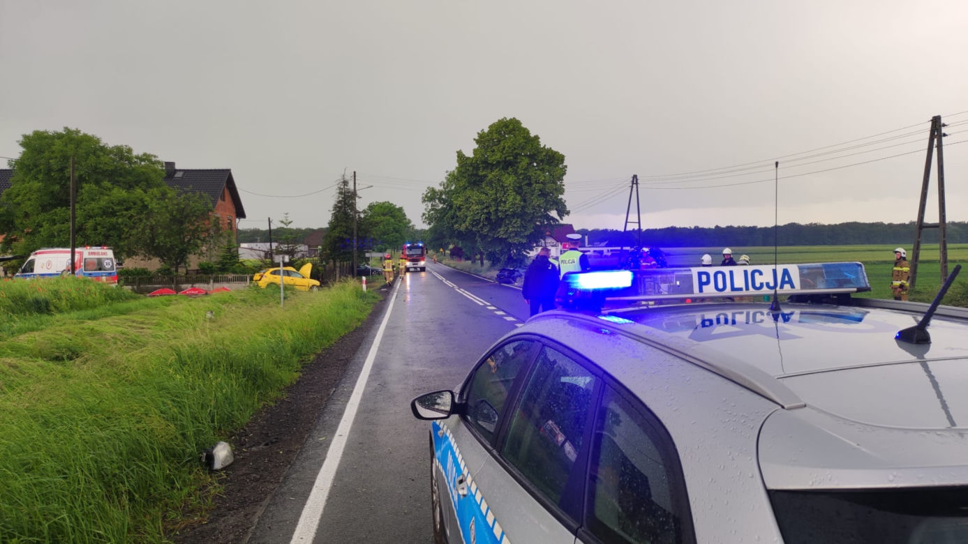 Tragiczny wypadek w Pokrzywnicy na DK 40. Zginęła 18-latka