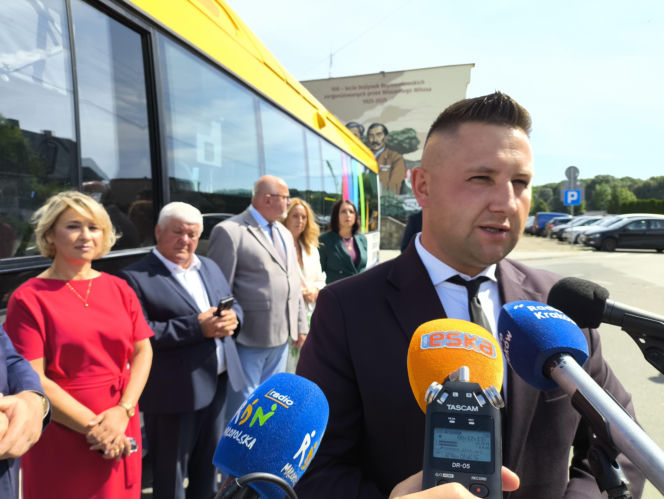 Nowa linia autobusowa A74 zapewni dojazd do szkół i pracy