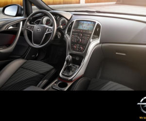 Opel Astra Sedan - wnętrze