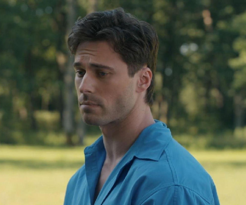 Barwy szczęścia odc. 3305-3306. Cezary powstrzymany przed krwawą zemstą! Natalia i Rawiczowa wkraczają do akcji