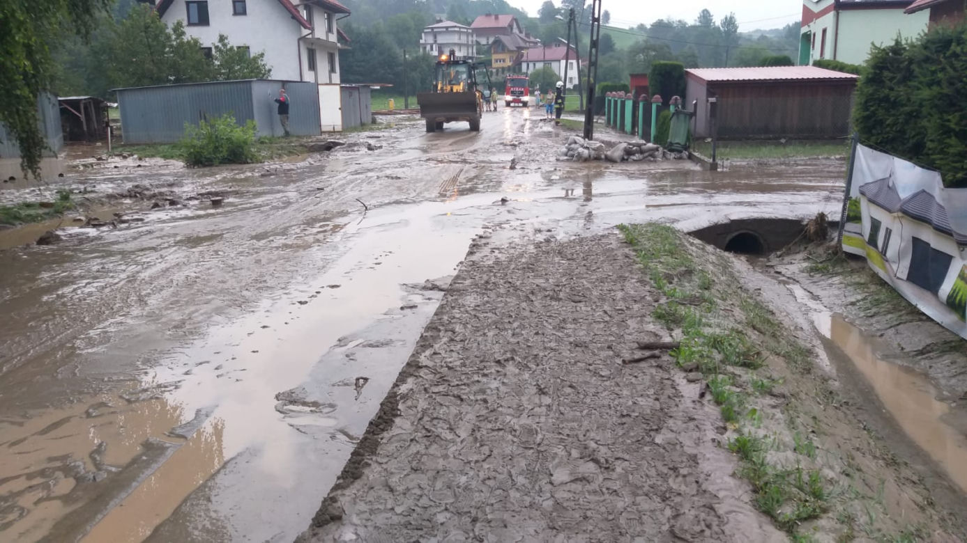 Żywioł spustoszył Sądecczyznę. Nowy Sącz i Łącko błyskawicznie zalane