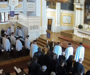 Koronawirus na Śląsku: Ci księża przegrali z COVID-19. Parafianie w żałobie