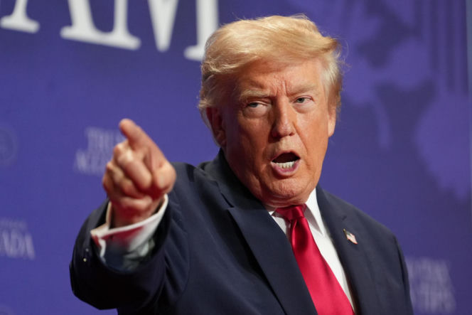 Prezydent USA Donald Trump uciszał w poniedziałek dziennikarkę CNN Kristen Holmes
