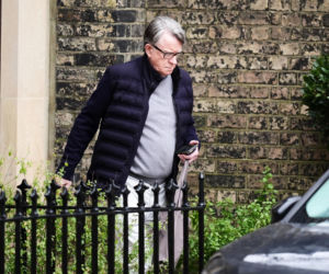 Były ambasador aresztowany, chodzi o Epsteina. Kim jest Mandelson?