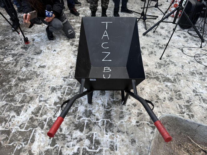 Protest przeciw Stefie Czystego Transportu w Krakowie