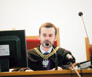 Z uśmiechem słuchała o śmierci Madzi